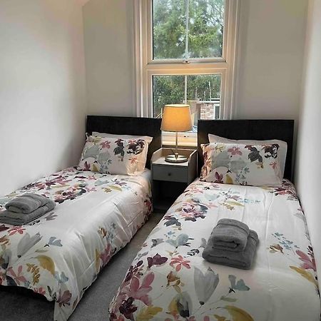 May Cottage In Stratford Upon Avon Экстерьер фото