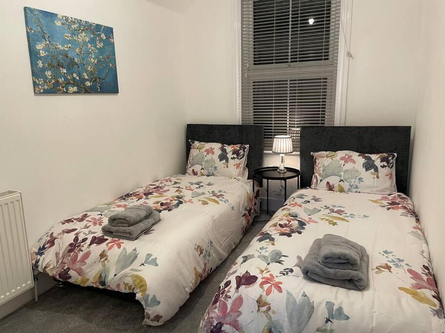 May Cottage In Stratford Upon Avon Экстерьер фото